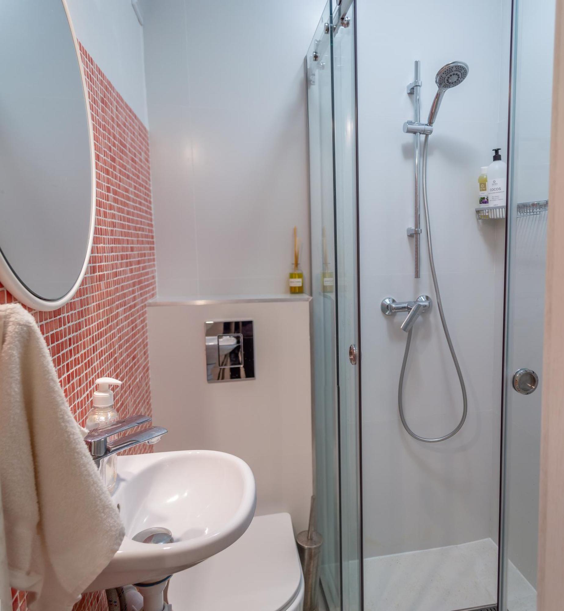 Комната С Двухместной Кроватью В Квартире С Общим Душем И Кухней, Double Room In A Guest Apartment, Camera La Cheie In Apartament Cu Dus Si Bucatarie Comuna Kiszyniów Zewnętrze zdjęcie