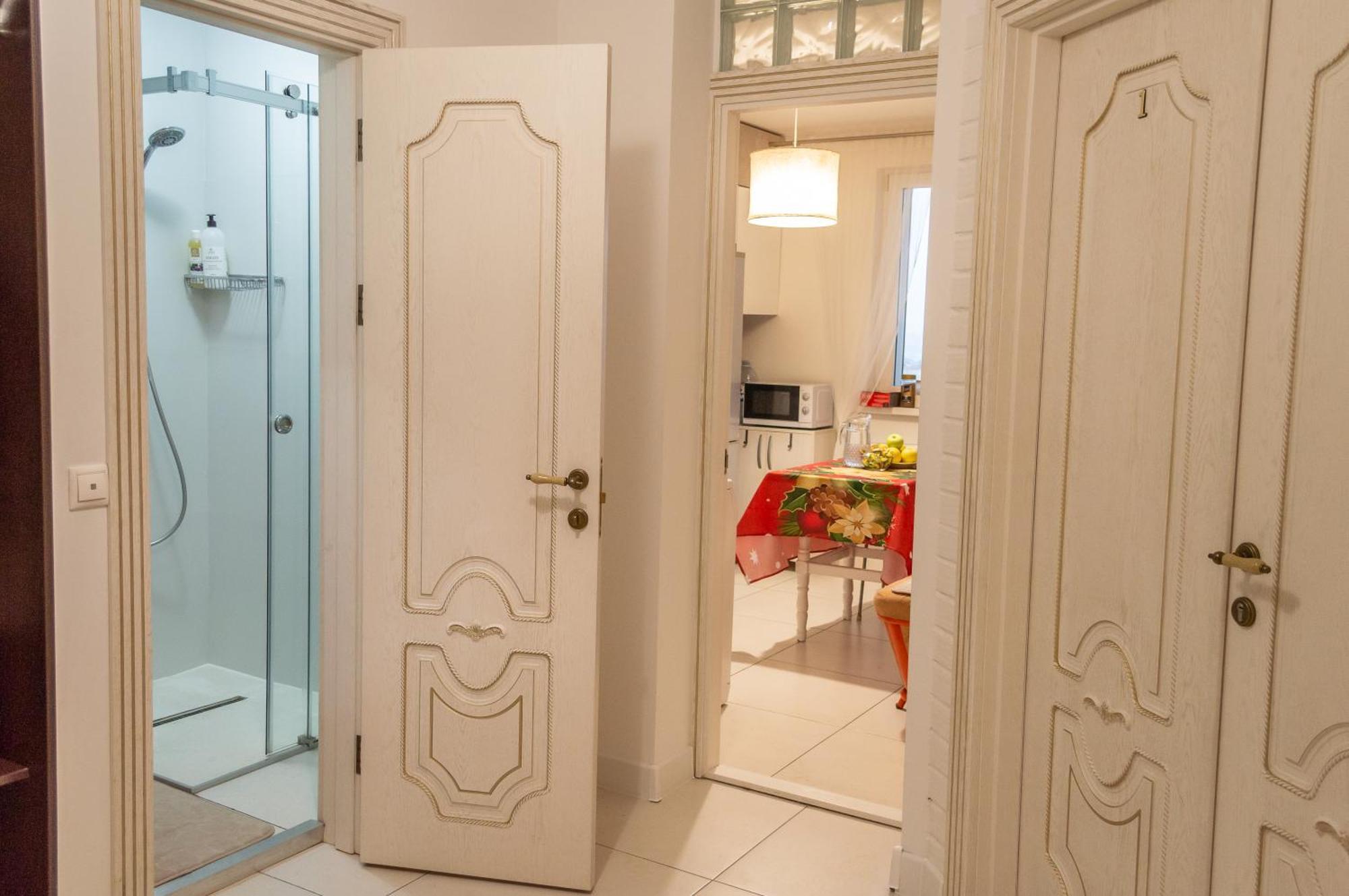 Комната С Двухместной Кроватью В Квартире С Общим Душем И Кухней, Double Room In A Guest Apartment, Camera La Cheie In Apartament Cu Dus Si Bucatarie Comuna Kiszyniów Zewnętrze zdjęcie